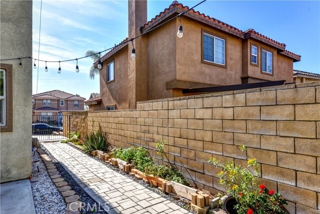 Building Photo - 16442 El Revino Dr