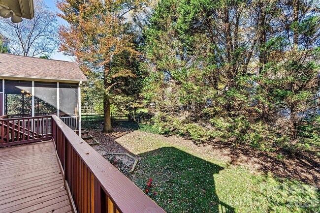 Building Photo - 8937 McDiarmid Ln