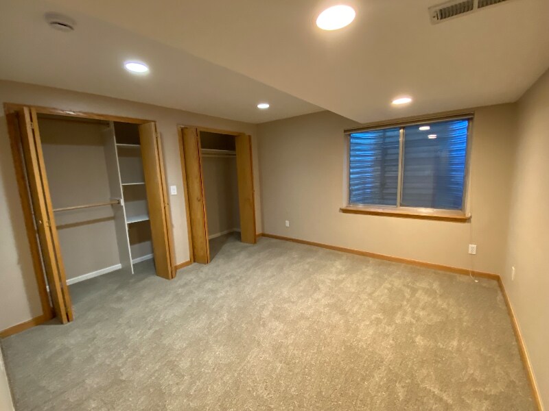 Building Photo - 11535 W 70th Pl
