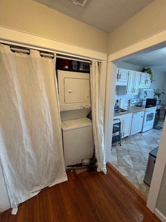 Building Photo - 21 Middlesex Ave