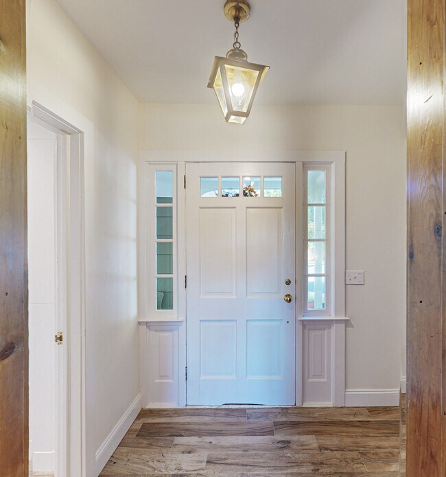 Building Photo - 88 5 Mile River Rd