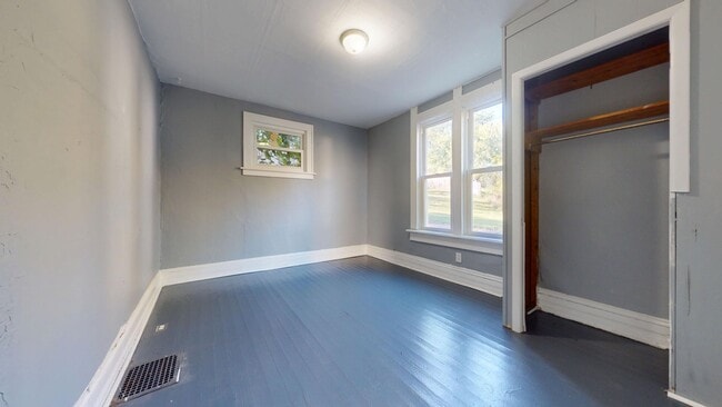 Building Photo - 4 bedroom home in Mansfield!