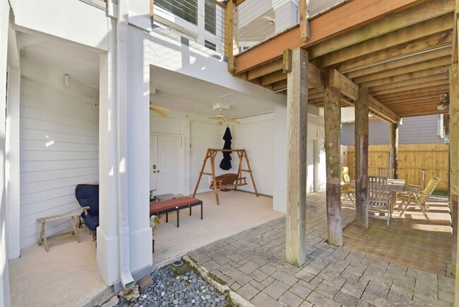 Building Photo - 71 Harbor Ln