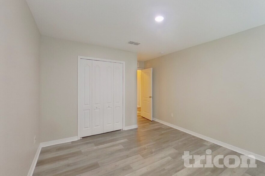 Building Photo - 509 Kestrel Dr