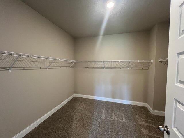 Building Photo - 6784 Cloverdale Ave