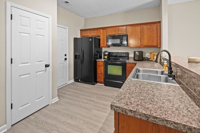 Building Photo - 45 Canyon Oak Loop