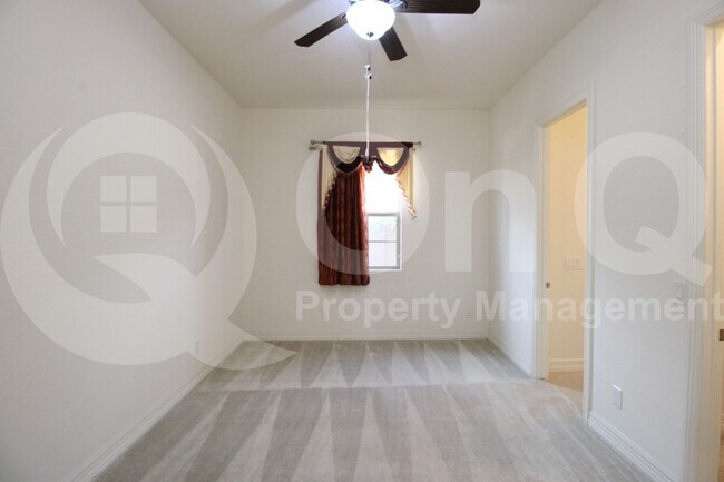 Building Photo - 1781 E Aster Pl