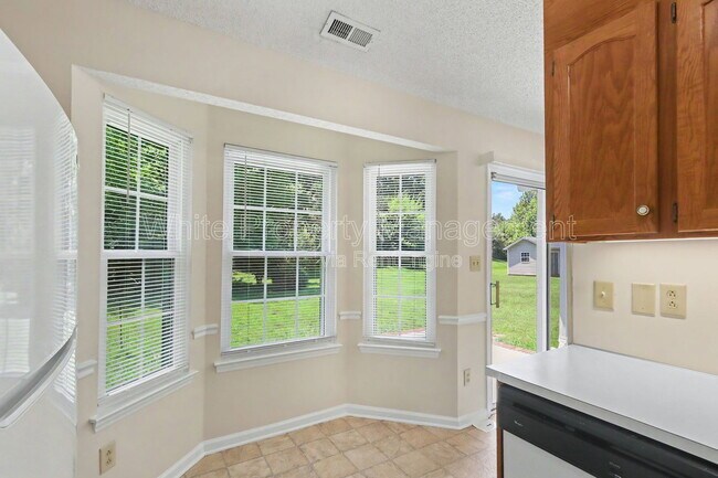 Building Photo - 4609 Falcon Chase Dr SW
