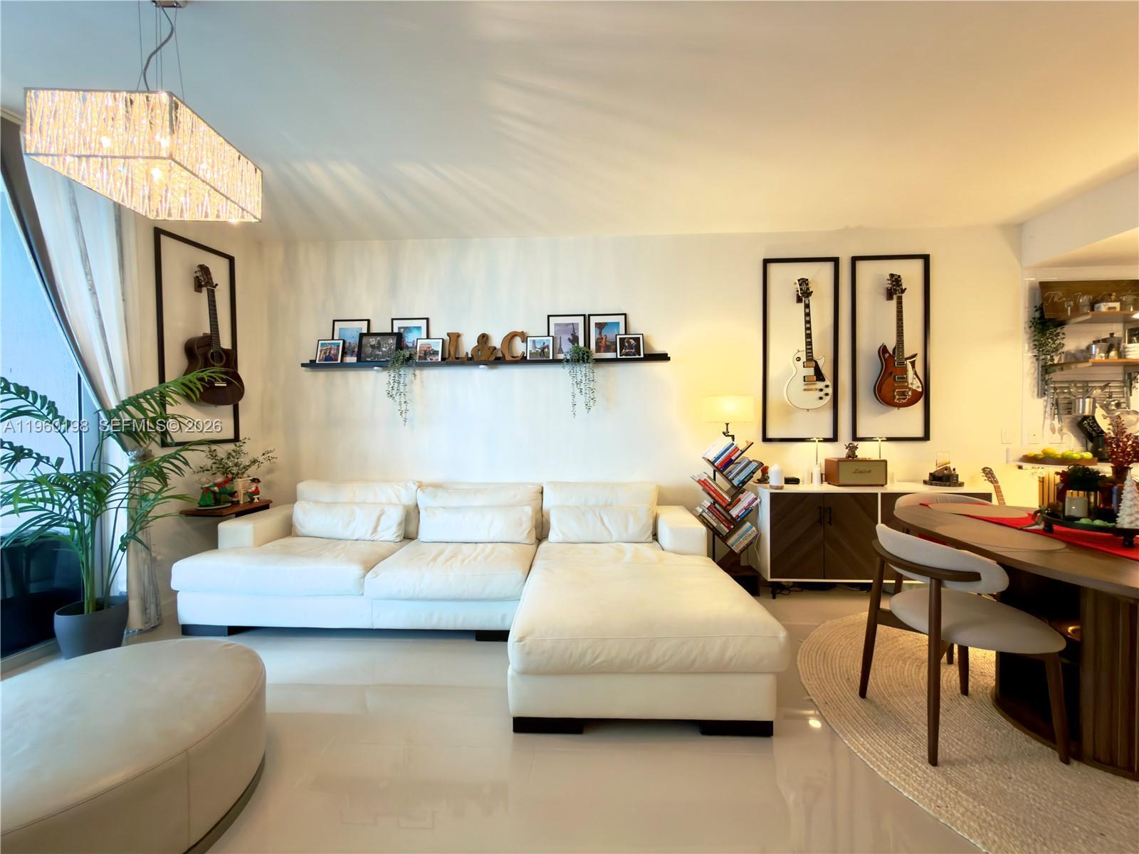 Building Photo - 488 NE 18th St