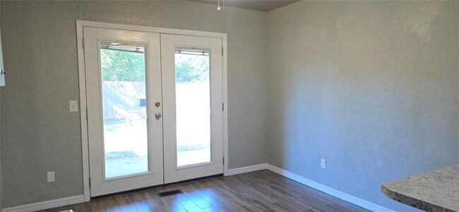 Building Photo - 7307 Edenborough Dr