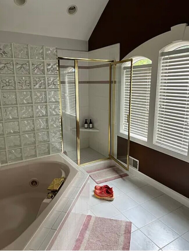 Building Photo - 8862 Bellemere Ct