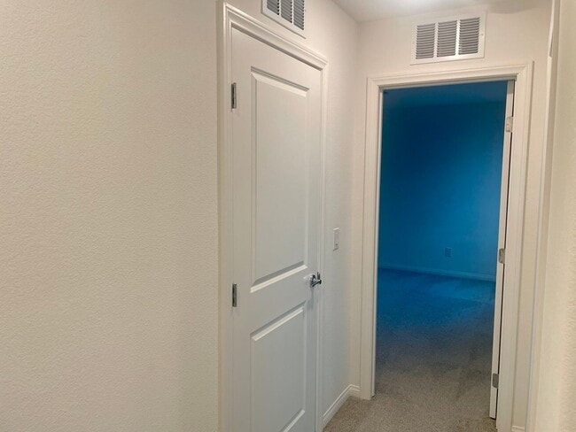 Building Photo - 12243 Radiant Sunrise Rd