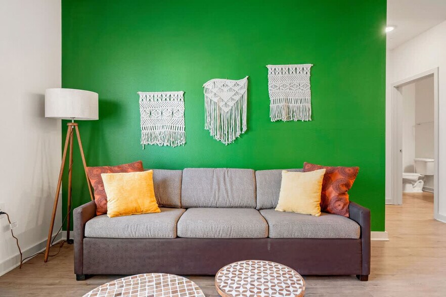 Building Photo - 14533 Star Water Rd