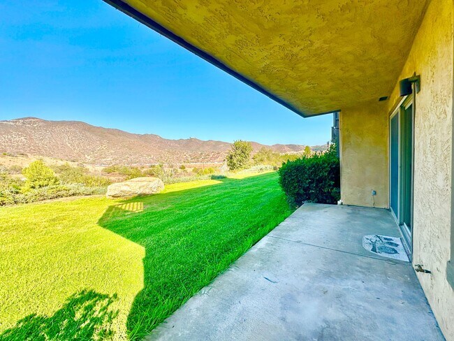 Building Photo - 1652 Pala Lake Dr