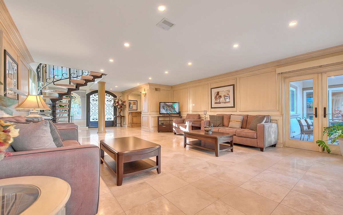 Building Photo - 3800 Weatherly Cir