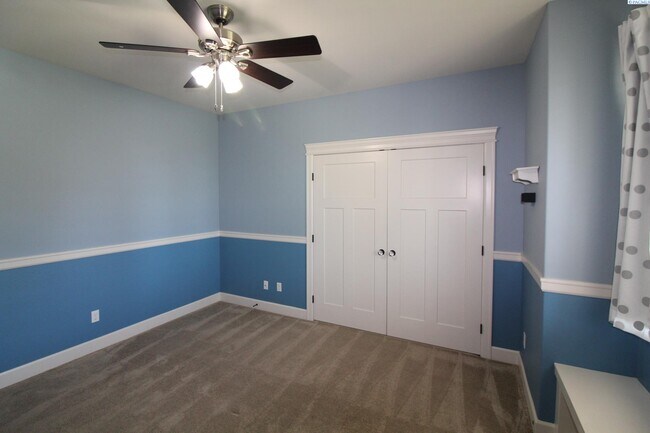 Building Photo - 4 bed, 3 bath home in Richland