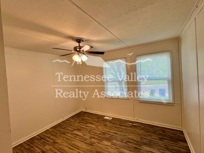 Building Photo - 720-722 W. Outer Dr.