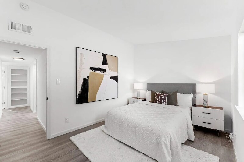 Building Photo - 2887 Fordham St