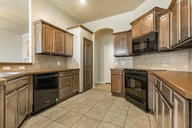 Building Photo - 2524 NW 165th Terrace