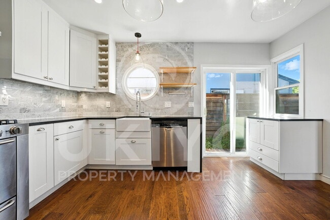 Building Photo - 4159 Midvale Ave