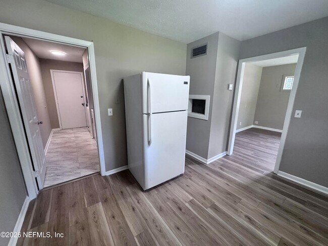 Building Photo - 6144 Catoma St