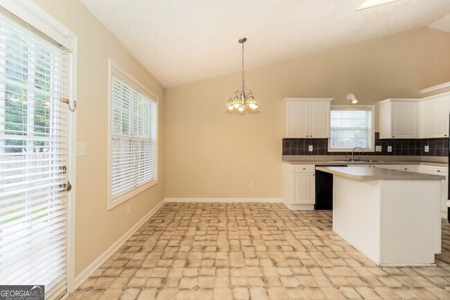 Building Photo - 1678 Sylvia Ct NE