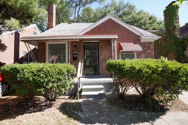 Building Photo - 8606 Cloverlawn Ave