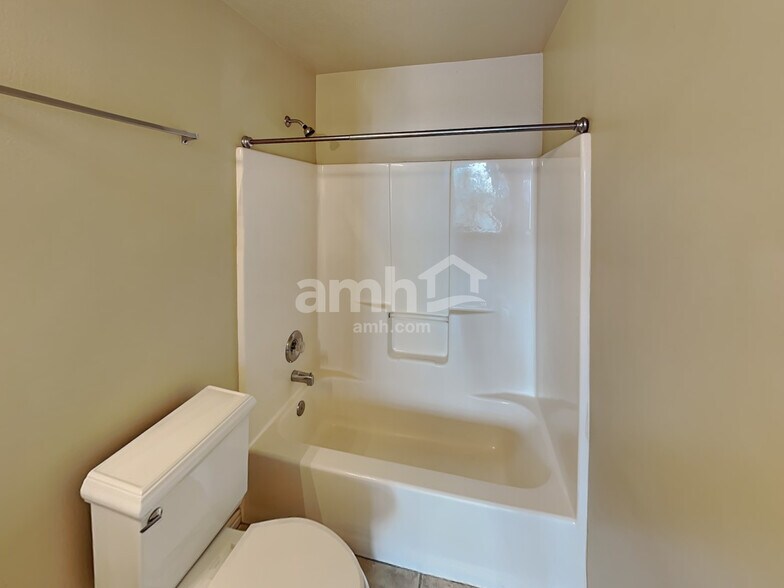 Building Photo - 4091 Lake Mountain Dr