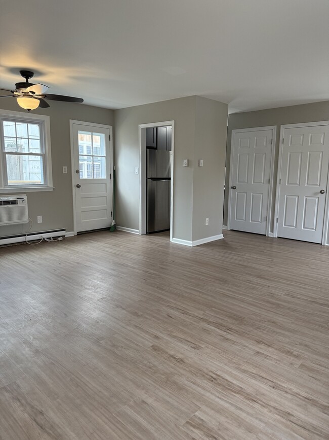 Building Photo - 2 Frances Ave