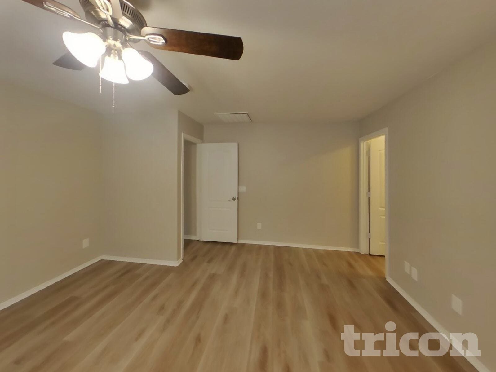 Building Photo - 25760 W Valley View Dr