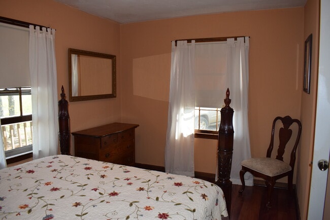 Building Photo - 220 Ridgeway Rd