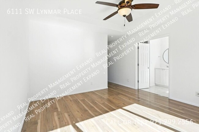 Building Photo - 6111 SW Lynmar Pl