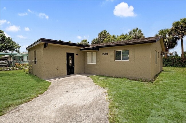 Building Photo - 2530 NW 26th Ave