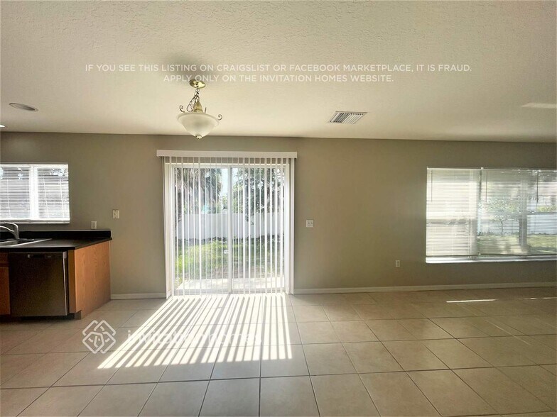 Building Photo - 10415 Frog Pond Dr