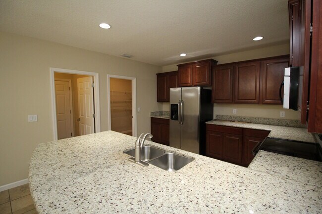 Building Photo - 2208 Attilburgh Blvd