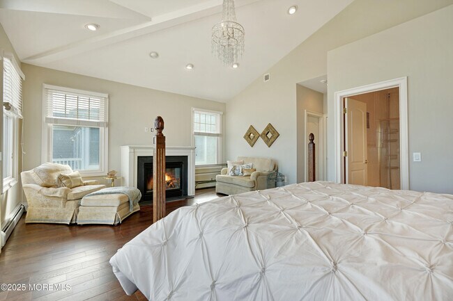 Building Photo - 233 Beach Front