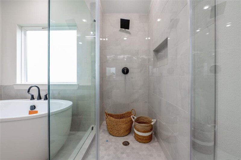 Building Photo - 8122 Corinth St