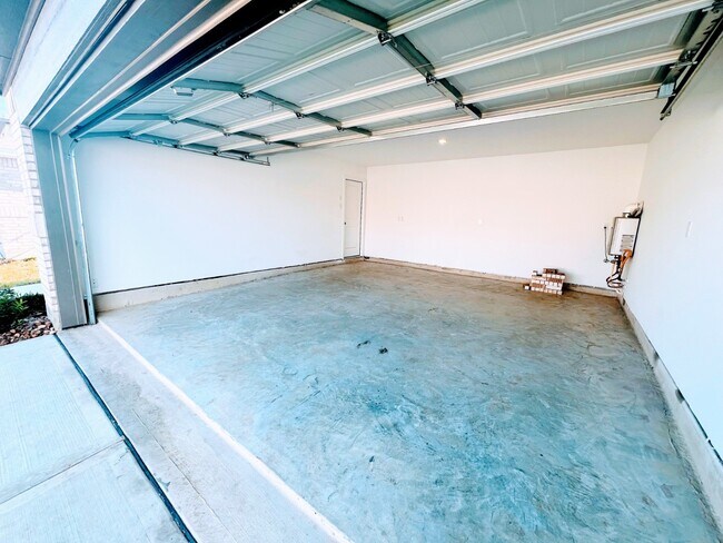 Building Photo - 21027 Newberry Grv Ln