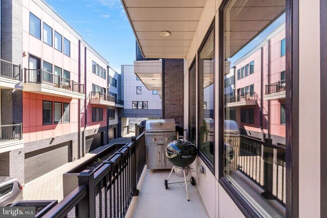Building Photo - 609 N Galloway St