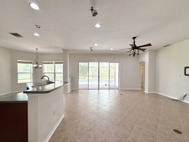 Building Photo - 15224 Kestrelrise Dr