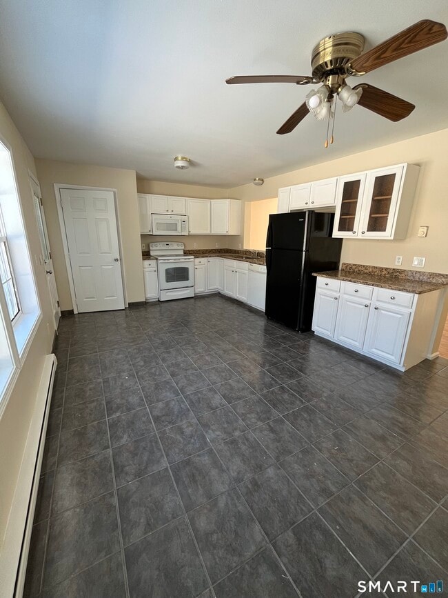 Building Photo - 27 Thomas St