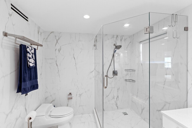 Building Photo - 121 Golden Isles Dr