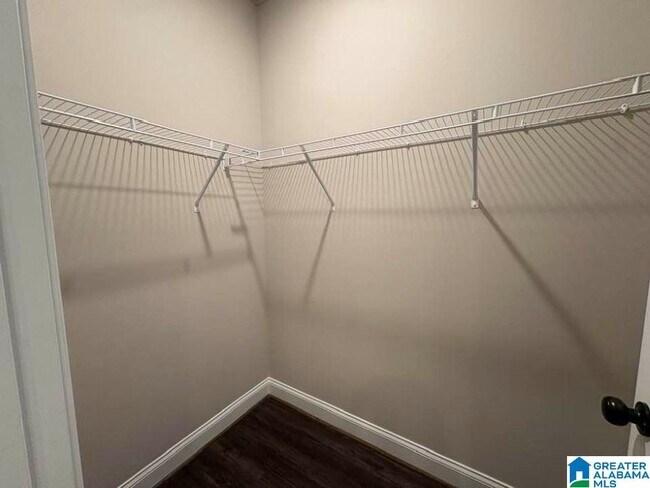 Building Photo - 4411 Lennox Pl