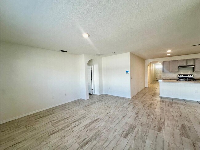 Building Photo - 260 Sofia Ln