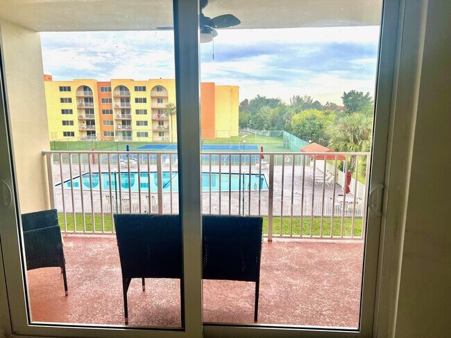 Building Photo - 7000 NW 186th St