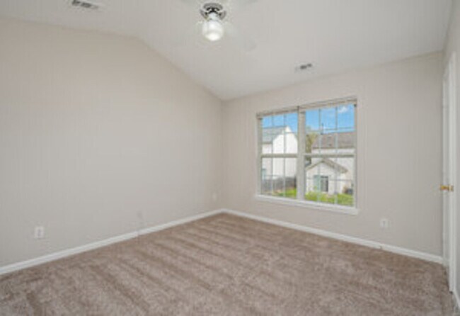 Building Photo - 1231 Joannas Ct