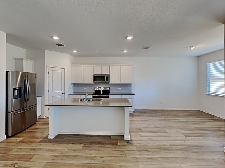 Building Photo - 6928 Falconer Way