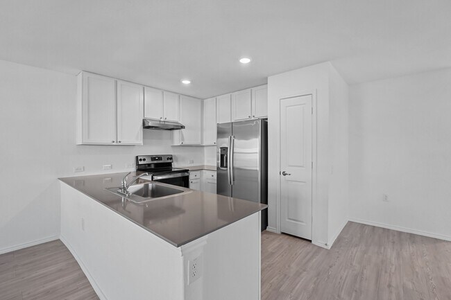 Building Photo - 910 Stricker Path