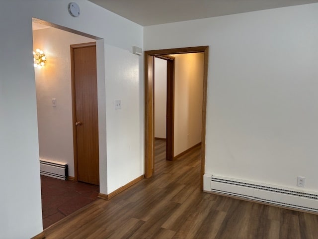 Building Photo - Large house west of Reserve Street