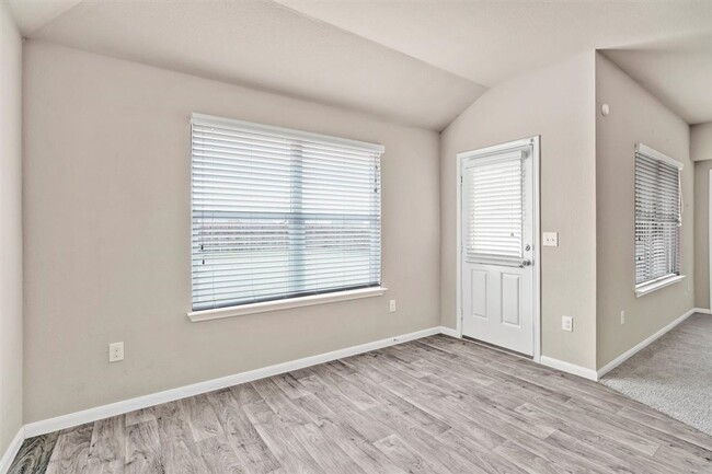 Building Photo - 11324 Malta Dr